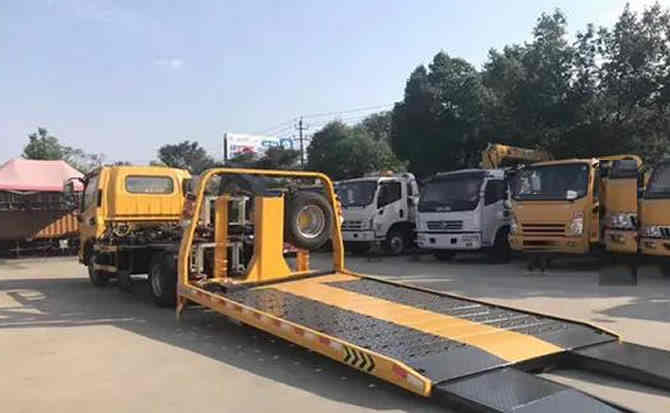 成都汽车中途维修案例